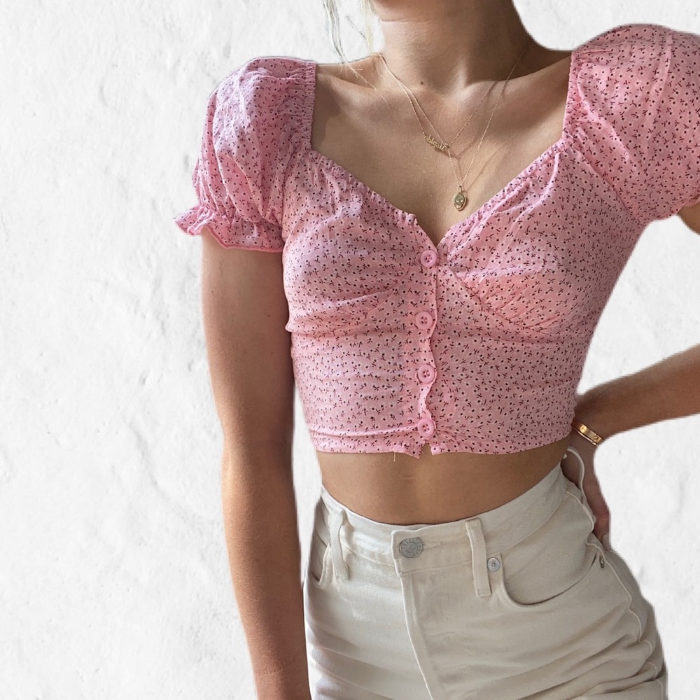 FLORAL BUTTON DOWN CROP